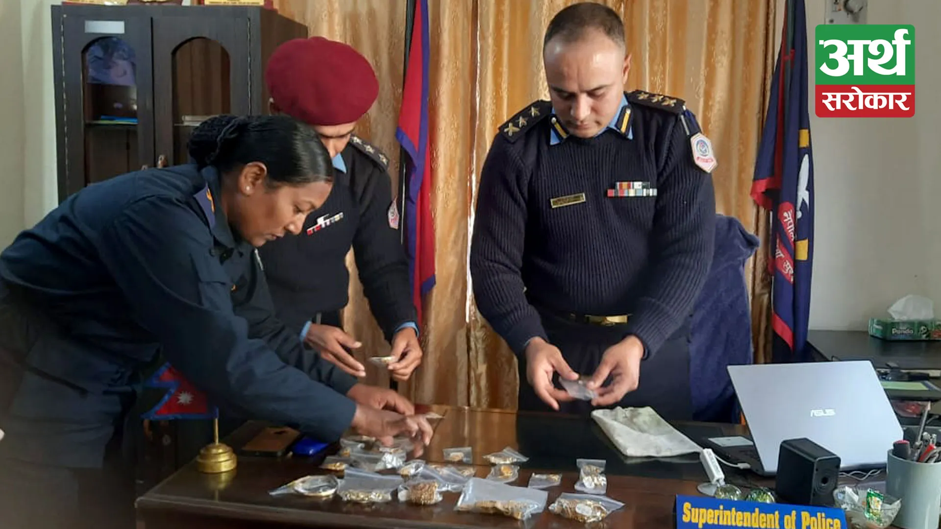 Two people arrested with 29.76 tolas of gold